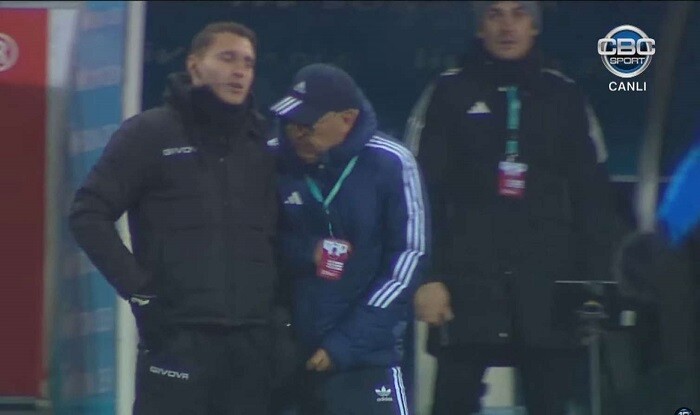 Hakimi itələyən baş məşqçiyə ağır cəza - Video