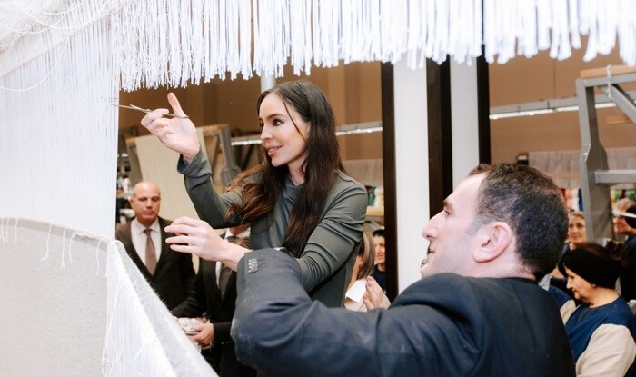 Leyla Əliyeva analoqu olmayan xalçanın kəsim mərasimində...