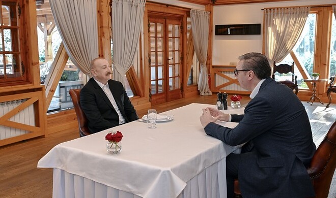 Əliyev və Vuçiç qeyri-rəsmi səhər yeməyində - Foto
