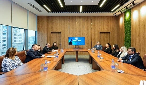 Soyqırım qurbanlarının ailə üzvləri ilə görüş keçirildi