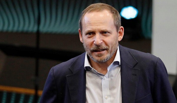 Arkadi Voloj Rusiya vətəndaşlığından imtina etdi