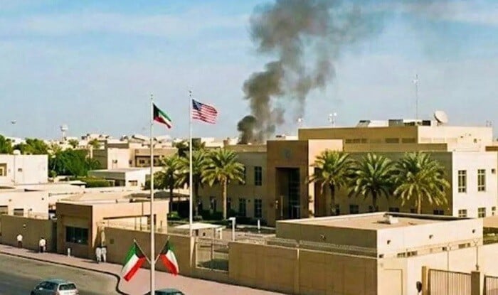 ABŞ-ın Küveytdəki səfirliyi vuruldu - Foto