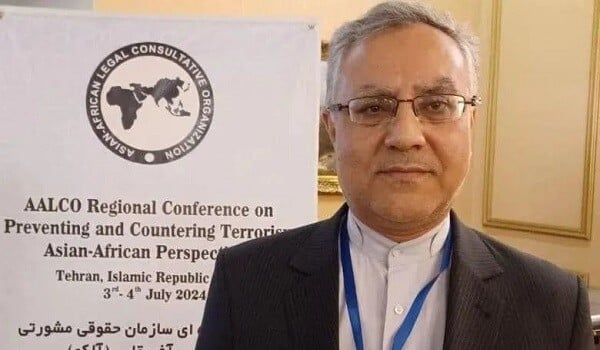 İran səfiri Britaniya XİN-ə çağırıldı