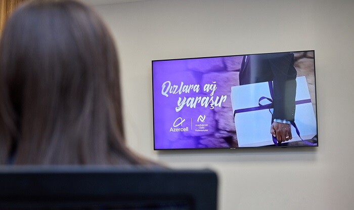 “Qızlara ağ yaraşır”ın iştirakçıları “Azercell”in qonağı oldu