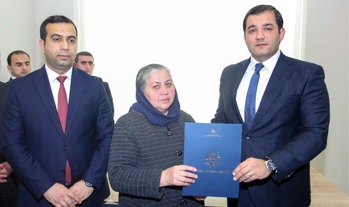Tərtərdə şəhid ailələri və əlilliyi olanlara daha 25 mənzil verildi