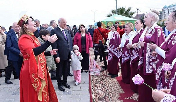 Sumqayıtda möhtəşəm bayram tədbiri - Foto
