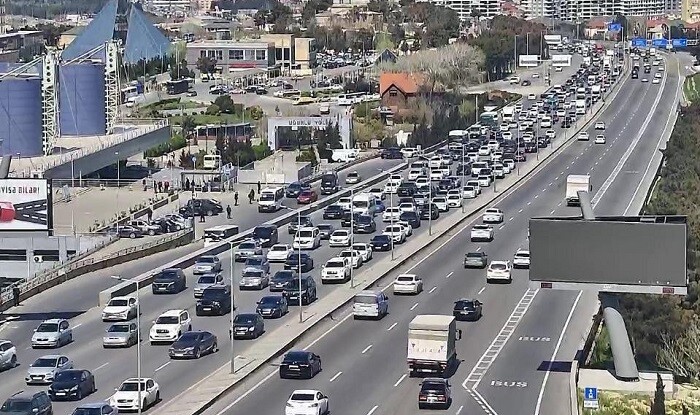 Bakıda böyük sıxlığın səbəbi açıqlandı - Foto