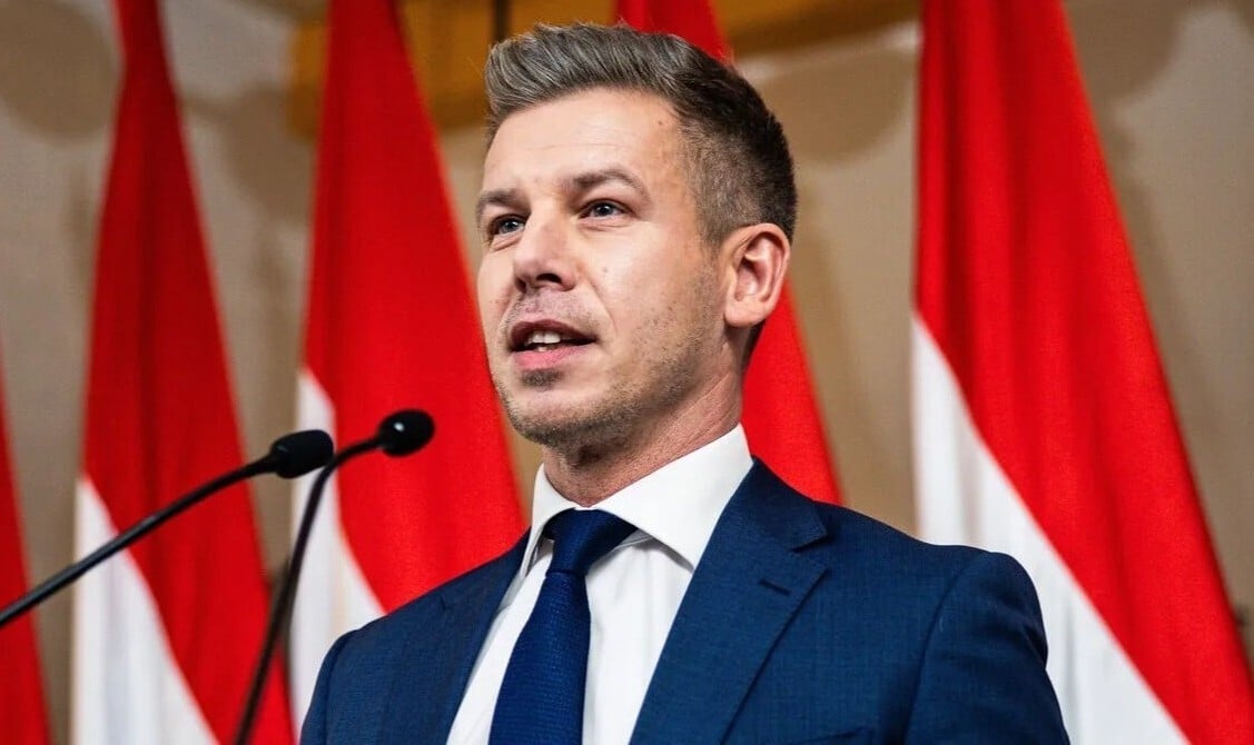 Peter Magyar qələbəsini elan etdi