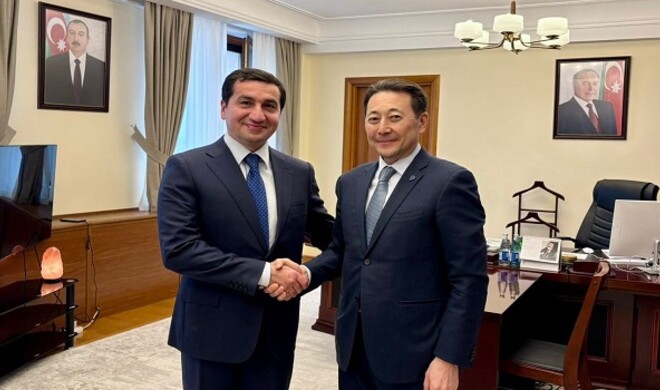 Hikmat Hajiyev meets CICA Secretary General in Baku