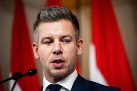 Makron və Merz Madyarı təbrik etdi