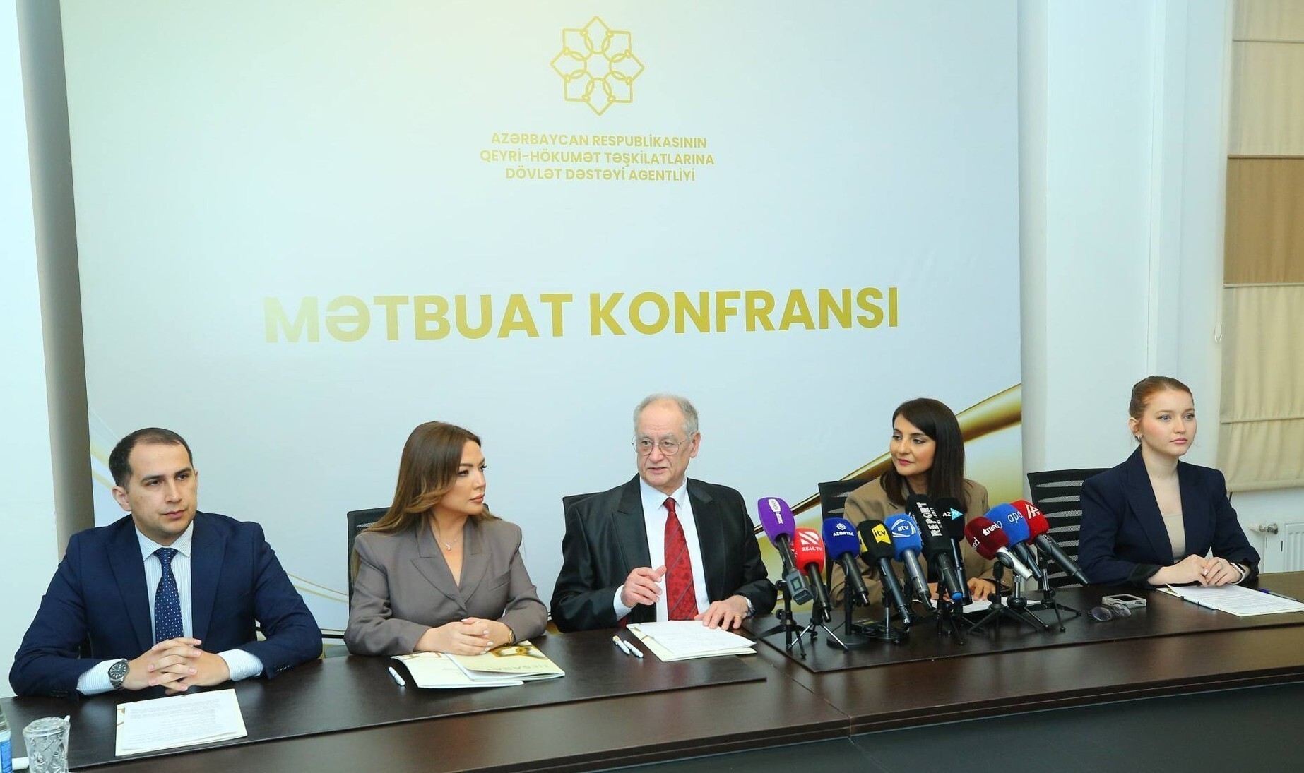 QHT Agentliyində pozuntular: Müqavilələrin 80 faizi...