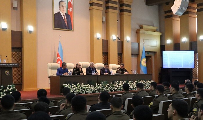 FHN Akademiyasında praktiki-maarifləndirici tədbir keçirildi