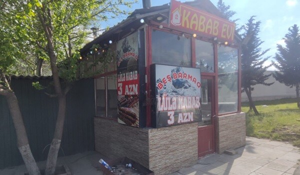 "3 manatlıq kabab" kafesində nöqsanlar - Foto