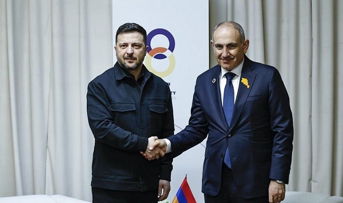 İrəvan rusofob çıxışlar üçün Zelenskiyə meydan verir - Peskov