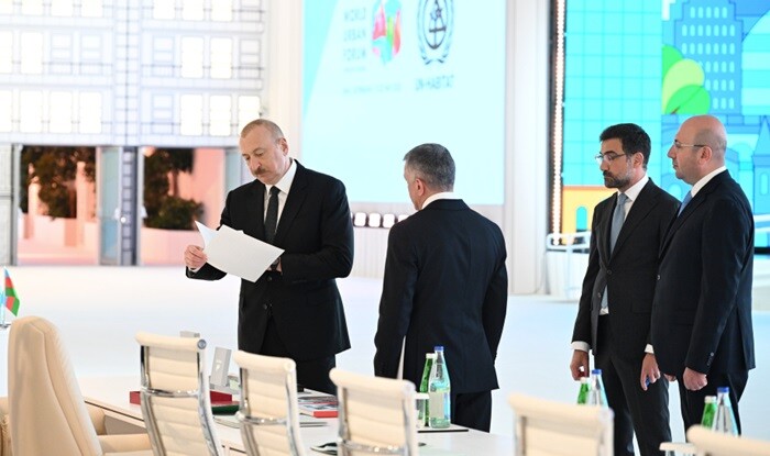 Prezident WUF13 ilə bağlı görülən işlərlə tanış oldu - Foto