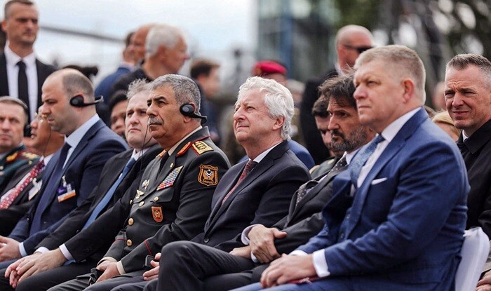 Zakir Həsənov Slovakiyada sərgidə - Foto