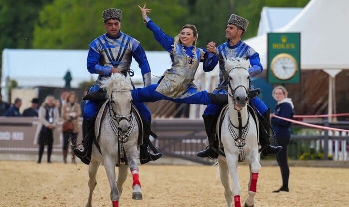 Qarabağ atları Britaniyada şou göstərdi - Foto