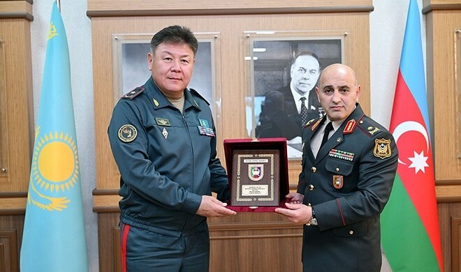 Kazakh delegation visits Azerbaijan