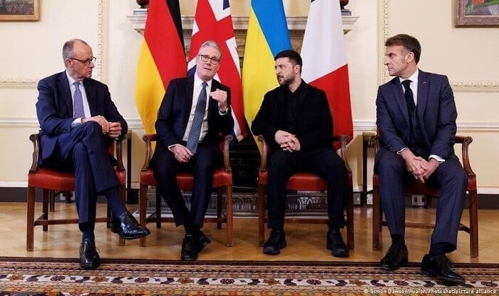 Zelenski Londona səfər etdi