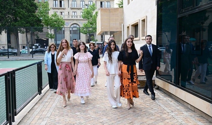 Leyla və Arzu Əliyevalar Dənizkənarı Milli Parkda... - Foto