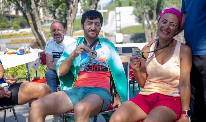Azərbaycanlı 24 saata 212 km qaçdı - Yeni rekord