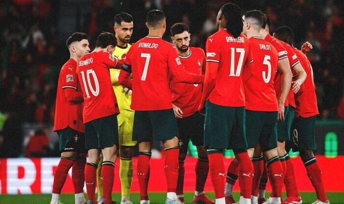 Portuqaliya millisindən duyğusal jest - Video