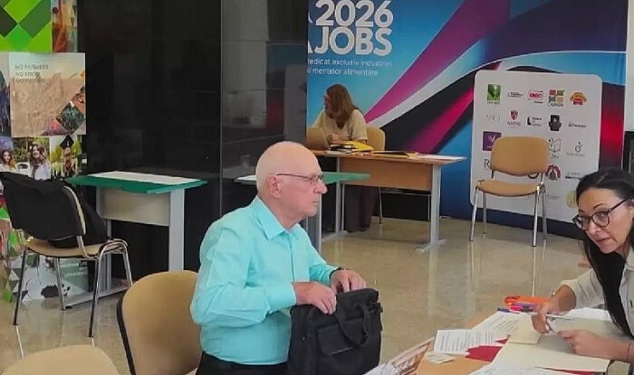 87 yaşında universitetə qəbul üçün sənəd verdi