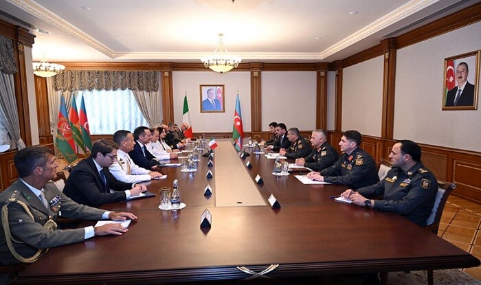 Zakir Həsənov italiyalı admiralı qəbul etdi