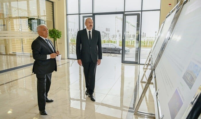 İlham Əliyev "Yeni Səngəçal" yarımstansiyasının açılışında...