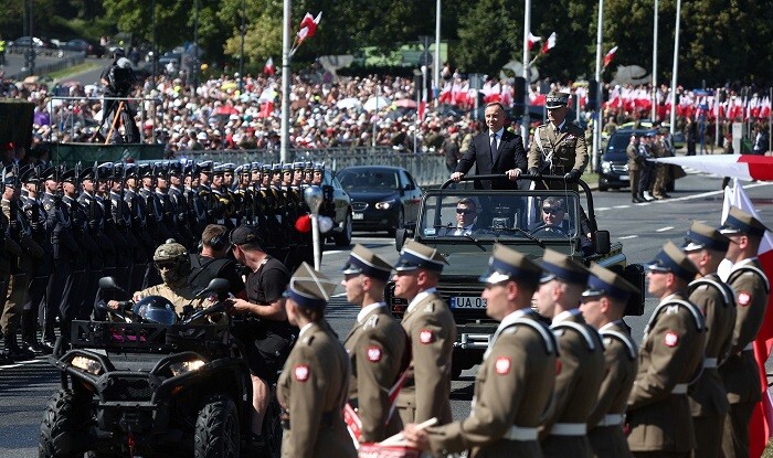 Polşa tarixində ən böyük hərbi parad keçirildi