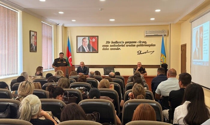 FHN bu mövzuda kurs-seminar keçirdi