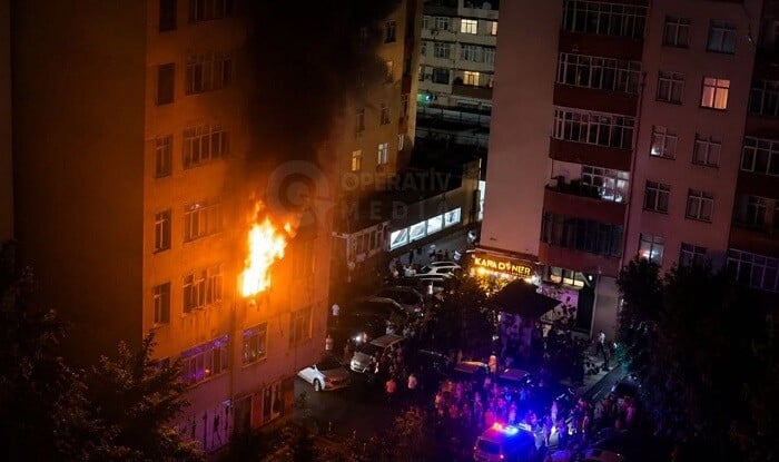Bakıda kişi evini yandırdı: özü də içəridədir - Video
