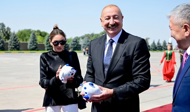 Aliyev, First Lady receive World Nomad Games mascots -