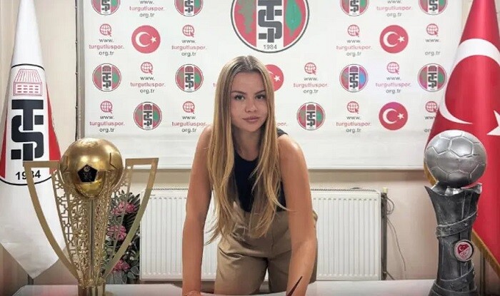 22 yaşlı Zeynəb Türkiyədə futbol klubunun baş məşqçisi oldu