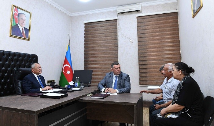 Rövşən Rzayev vətəndaşların növbəti qəbulunu keçirdi