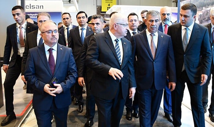 Həsənov və Gülər "ADEX 2026" sərgisində - Foto
