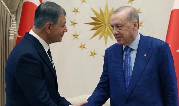 CHP-dən ayrıldı, Ərdoğanın partiyasına keçir