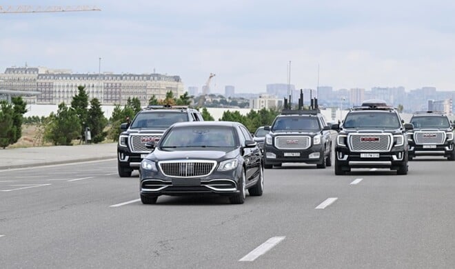 İlham Əliyev sükan arxasında, Kadırov yanında... - Foto