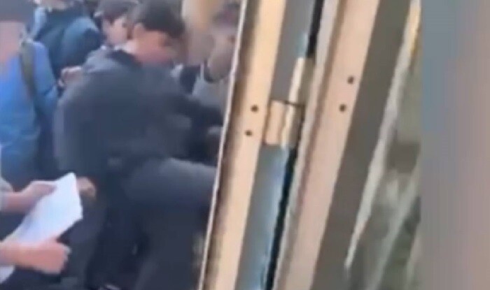 Radikalların uşaqlara yüklədiyi aqresiya... - Video