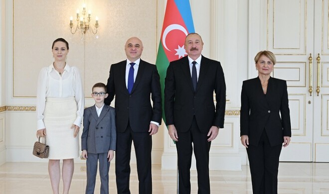 Aliyev receives newly appointed ambassadors - Photo