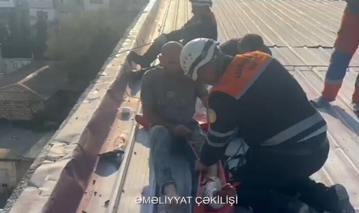 Damda köməksiz vəziyyətdə qalan şəxs xilas edildi