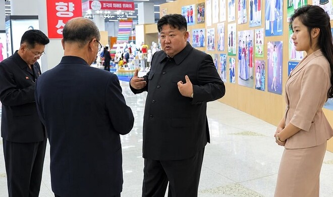 Öldüyü deyilən Kim Çenin sərgidən görüntüləri yayıldı