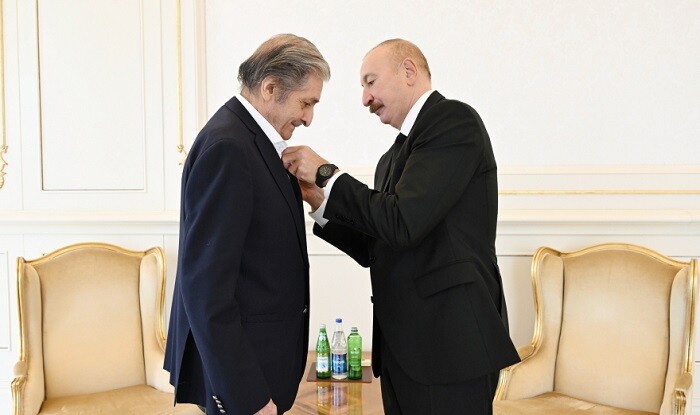 Prezident Fərhad Xəlilova “İstiqlal” ordenini təqdim etdi