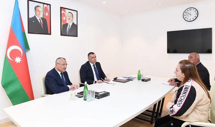 Rövşən Rzayev vətəndaş qəbulu keçirdi
