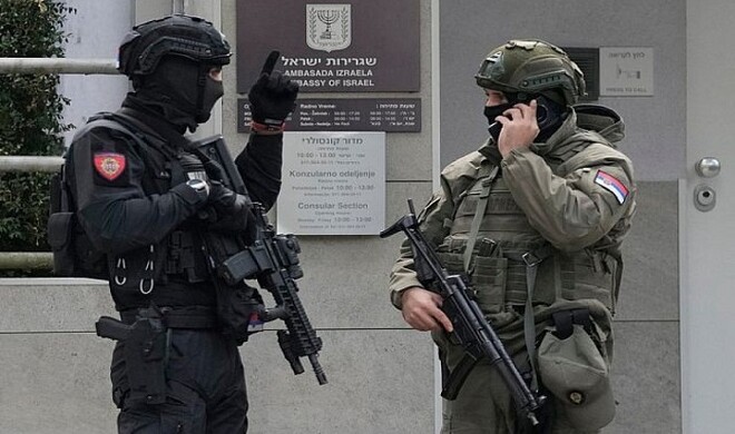 Serbian police kill attacker outside Israeli embassy