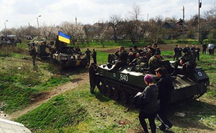 Ukraynanın 6 zirehli döyüş texnikası ələ keçirildi - Video