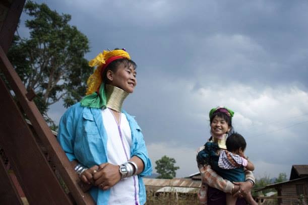 Tailandın zürafə qadınları - Fotolar