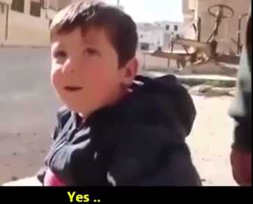 Prezident üçün məzar qazan uşaq – Video