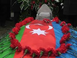 11 Şəhidimizə görə gənclər Xiyabana yığışır