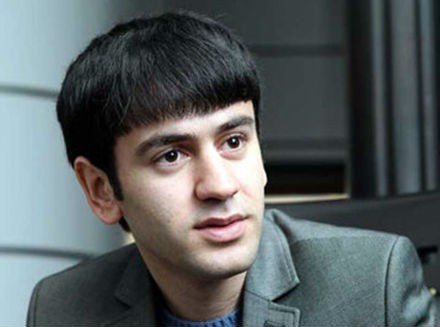 Üzeyir şəhidlərimizə belə hörmət qoydu